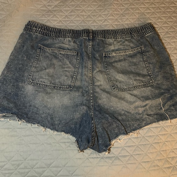 Gap denim shorts XXL - Picture 3 of 3
